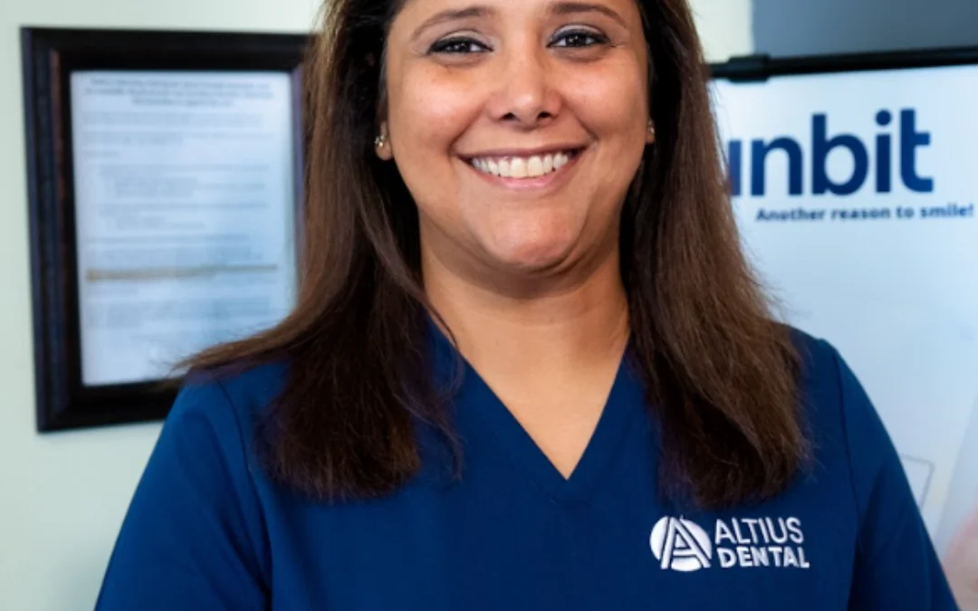 dr-gunjan-dhir-dentures